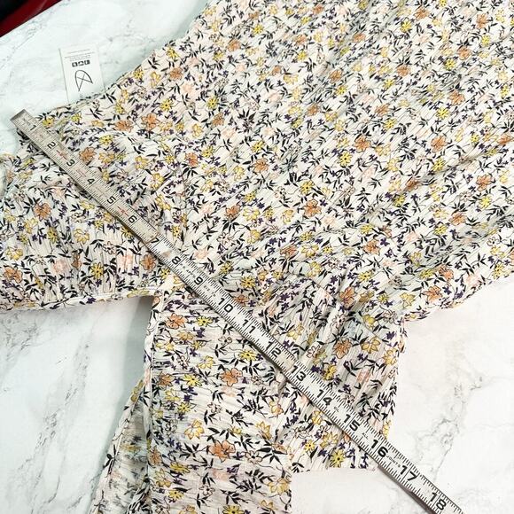 Minkpink Surrey Ditsy Floral Mini Dress Women's Size Medium NEW V neck ruffle - Picture 13 of 13